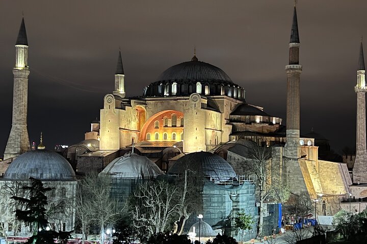 Private Guided Istanbul Night Tour  - Image 2