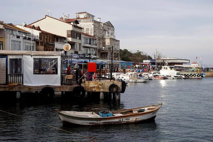 Private Guided Istanbul Princes Islands and Grand Bazaar Tour - Image 3