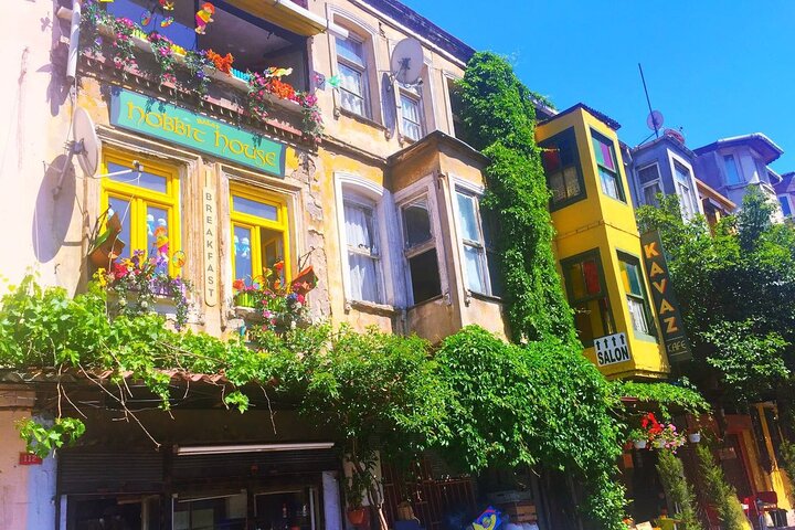 Private Guided Tour in Fener Balat Neighbourhood - Image 4