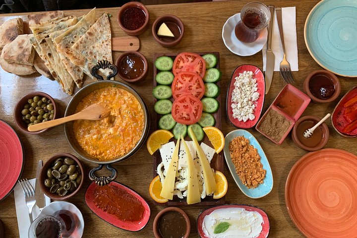 Private Istanbul Food Tour in Asia & Europe. Istanbul Foodie Walking Tour.  - Image 3