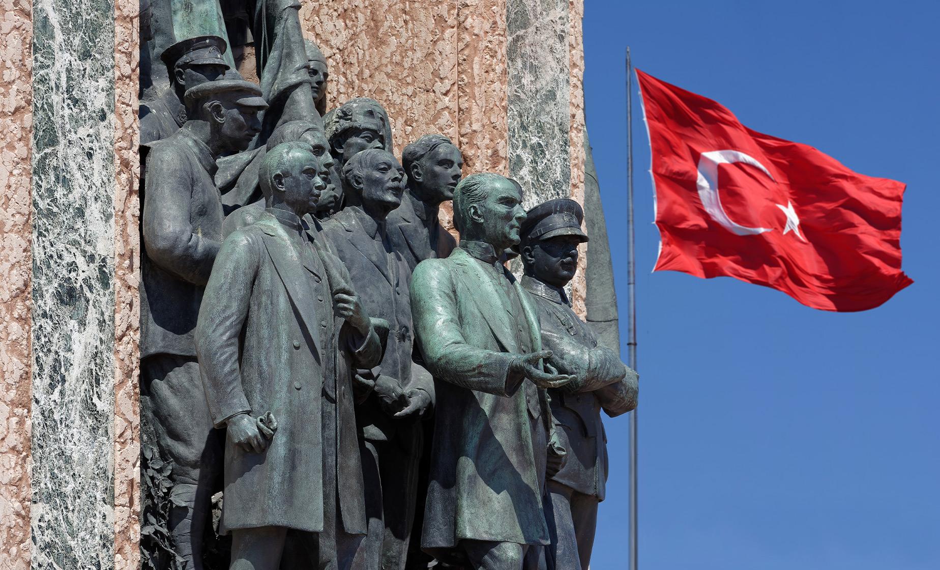 Private Istiklal Street and Grand Bazaar - Image 1