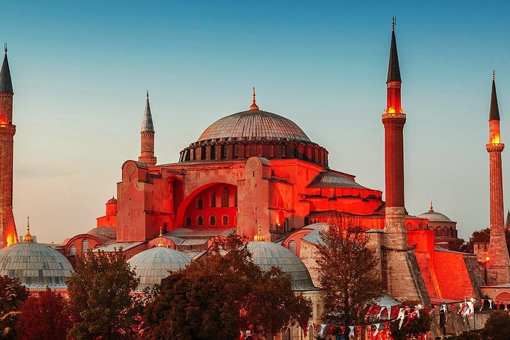 Private Shore Tour: Hagia Sophia, Topkapi Palace, Blue Mosque, Hippodrome, Grand Bazaar - Image 4