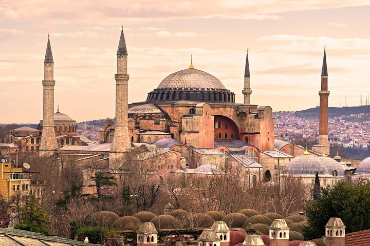 Private Shore Tour: Hagia Sophia, Topkapi Palace, Blue Mosque, Hippodrome, Grand Bazaar - Image 1
