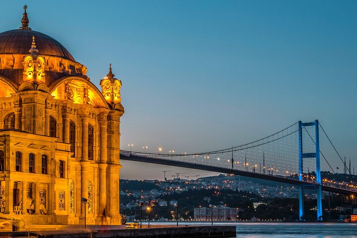 Private Tour for Dolmabahce Palace & Asian Side & Food Markets - Image 4