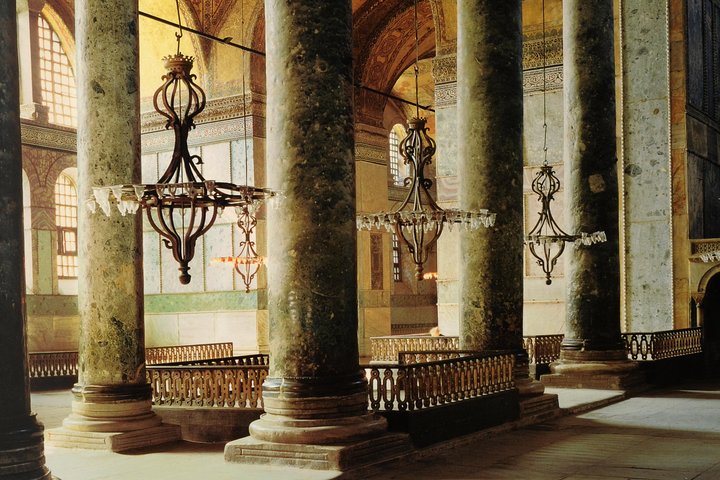 Small Group Istanbul In A Day & Skip The Line At Hagia Sophia & Topkapı Palace - Image 2
