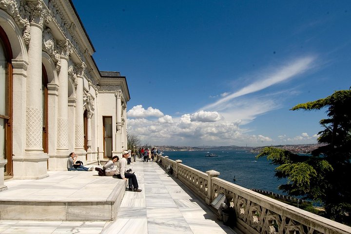 Topkapi Palace and Harem guided tour with skip-the-line tickets - Image 3