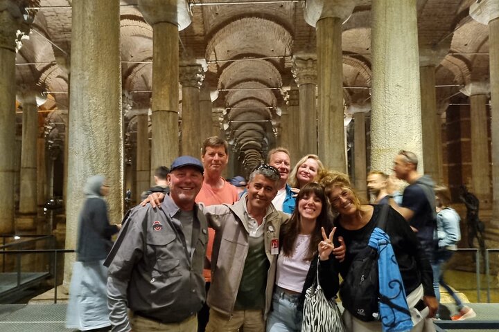 Tour Guide in Istanbul - Image 1