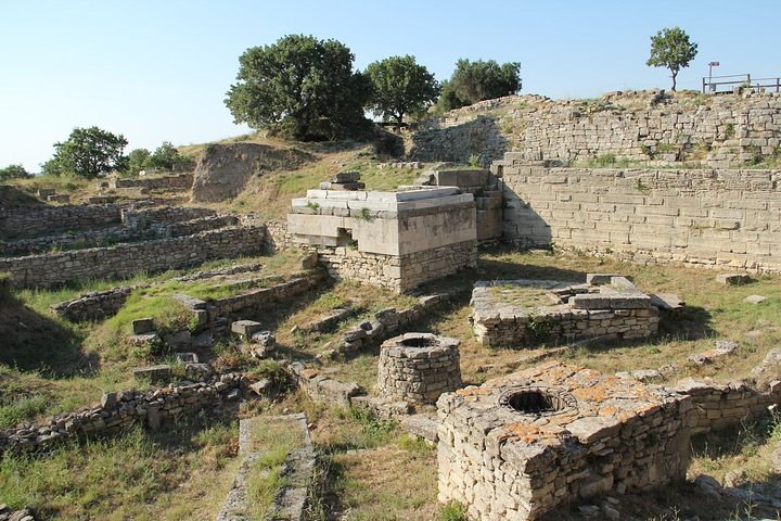 TROY Tour Everyday from istanbul - Image 3