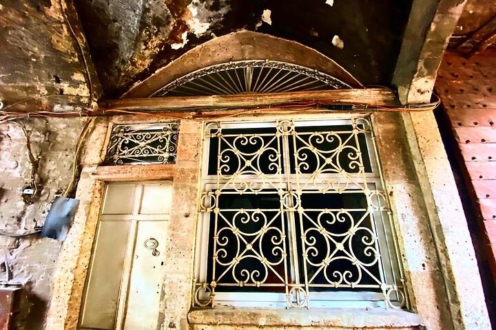 Walk in the Historical Bazaars of Istanbul - Image 2