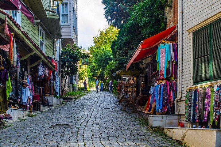 Walking Tour Through The Forgotten Paths of Istanbul - Image 2