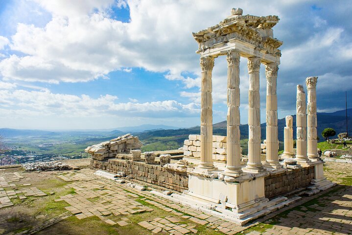 Ancient Pergamon Tour From Izmir - Image 1
