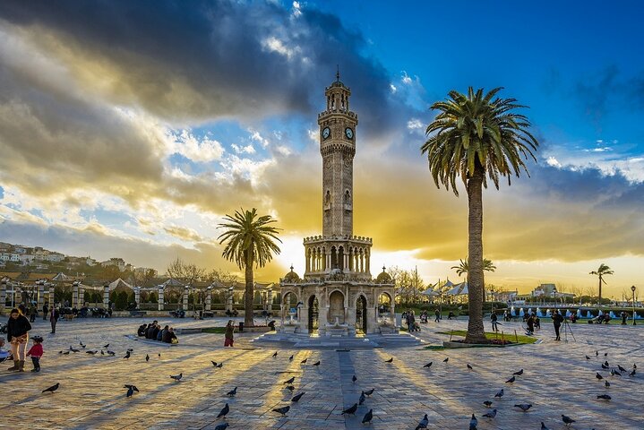 Discover the Magic ancient city Izmir on a private tour - Image 1