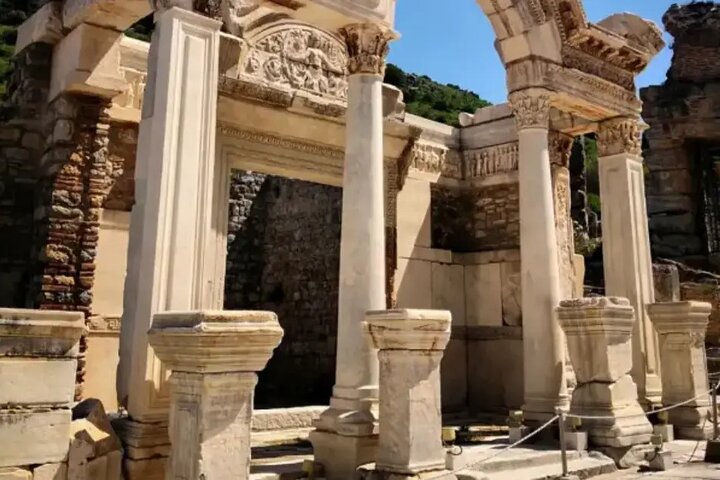 Full Day Tour to Ephesus and Archaeological Museum From Izmir - Image 3