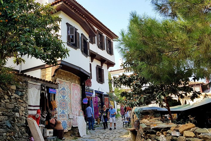 Izmir Port to Ephesus, House of Virgin Mary, Temple of Artemis - Image 1