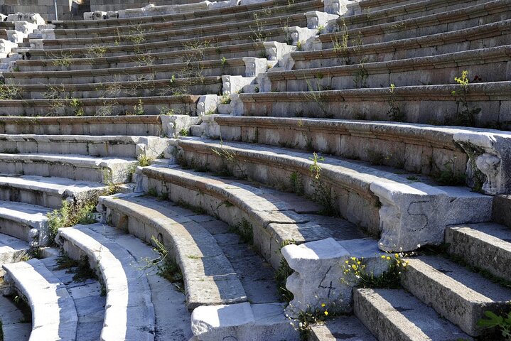 Pergamon and Asklepion full day private guided tour - Image 5