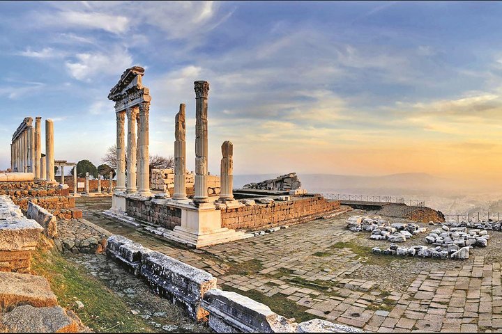 Pergamon Tour - Image 1