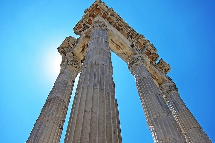 Pergamon Tour from Izmir City by Khalid - Image 3
