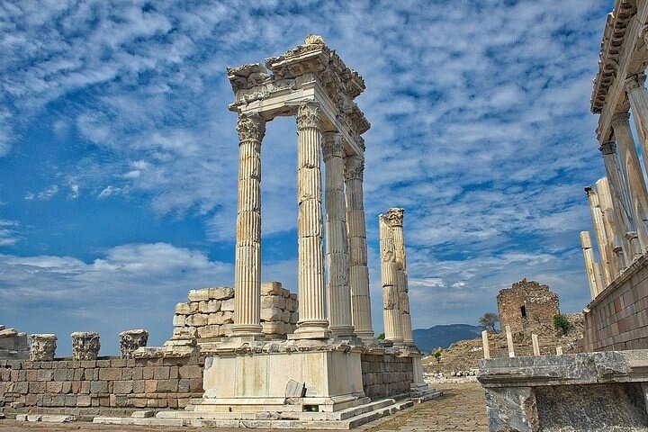 Pergamon Tour from Izmir City by Khalid - Image 1
