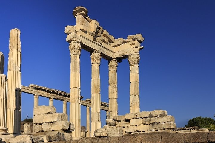 Pergamon Tour from Izmir City by Khalid - Image 2