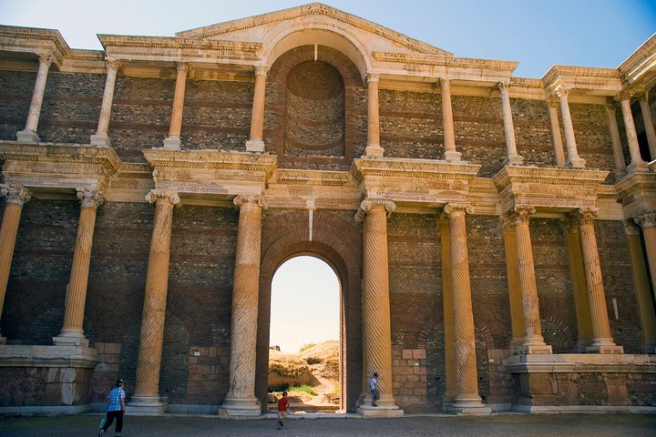 Sardes Tour - Image 1