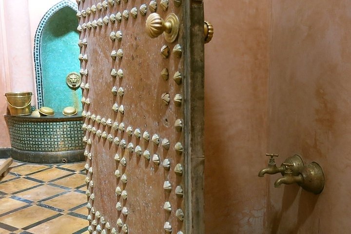 Turkish Bath Experience Tour by Khalid - Image 4
