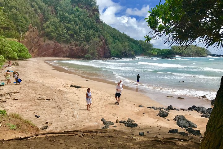 Private Hana Beaches Tour  - Image 4