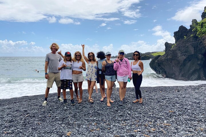 ROAD TO HANA FULL CIRCLE.SMALL GROUP.in MercedesVan.BF&Lunch incl - Image 4