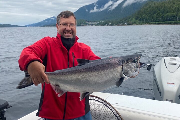  Half Day Salmon Trip (AM/PM) - Image 1