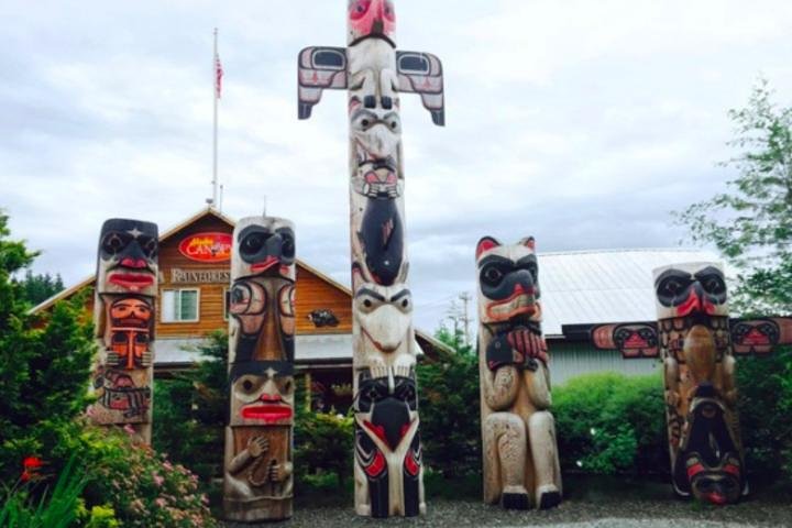 Ketchikan Shore Excursion: Eagle Sanctuary and Rainforest Wildlife Center - Image 3