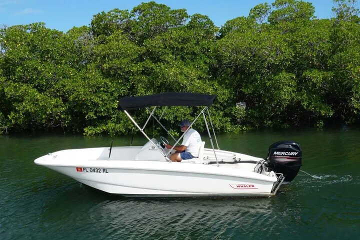 Key West: Nautic Star 21 Ft Speed Boat 21ft 115 Horse Power Speedboat-6 Pass - Image 2