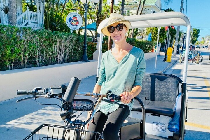  Private E-Pedicab 1 Hour Sightseeing Ride of Old Town Key West - Image 1