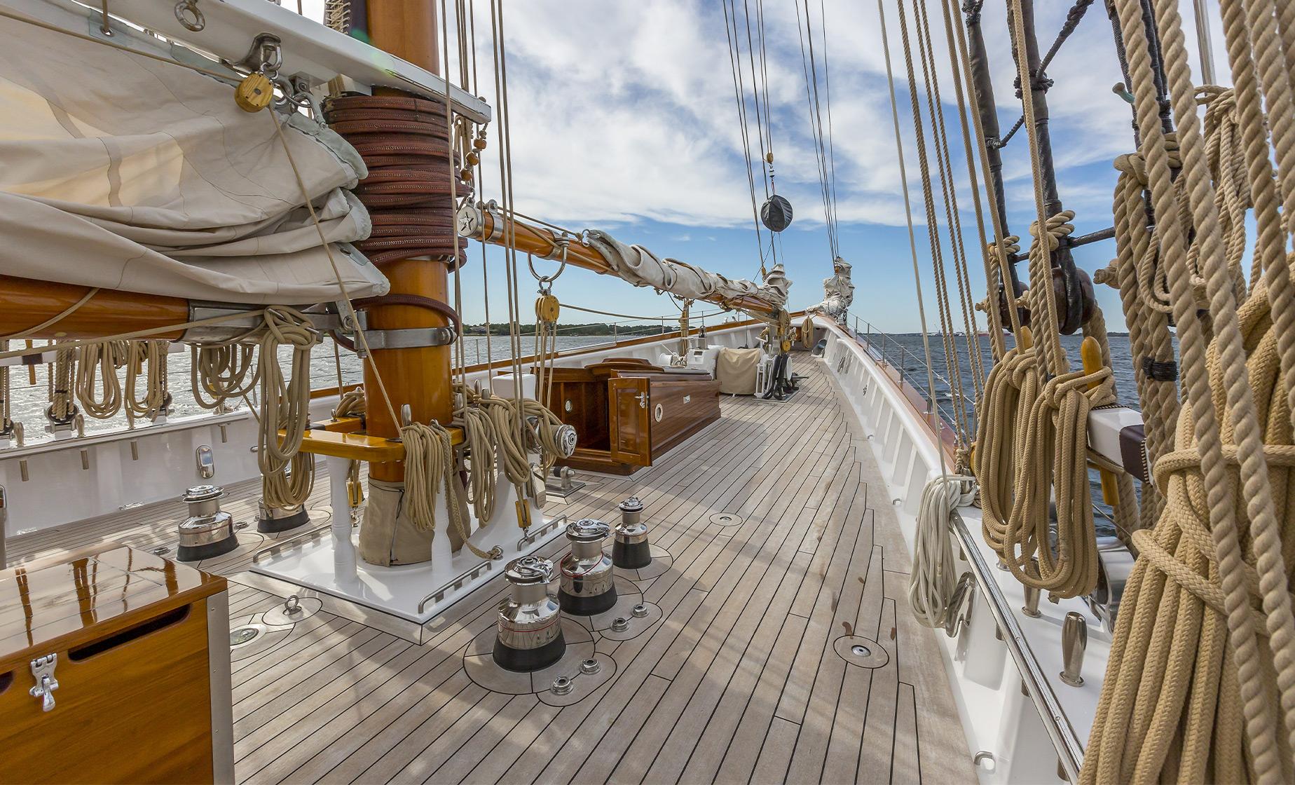 Schooner Eco Tour - Image 1