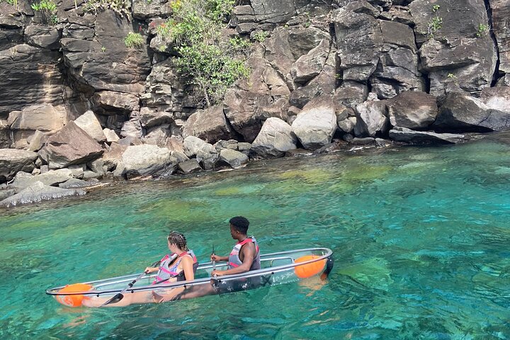 Crystal kayaking in St. Vincent - Siteseeing with Cass - Image 2