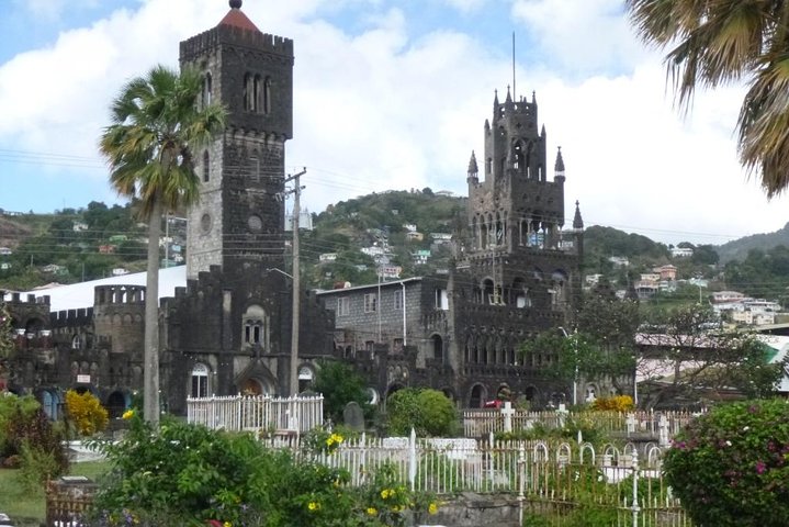 Fort Charlotte, Botanical Gardens Scenic Tour & Beach w/ Topdawg Taxi and Tours - Image 3