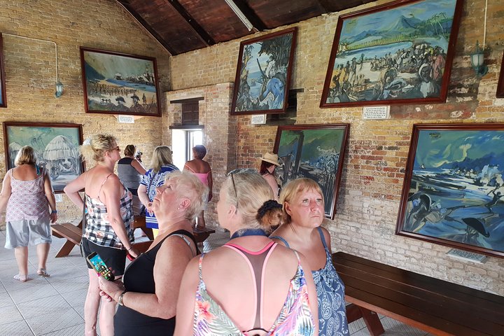 Fort Charlotte, Botanical Gardens Scenic Tour & Beach w/ Topdawg Taxi and Tours - Image 5