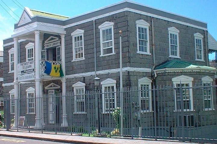 Fort Charlotte, Botanical Gardens Scenic Tour & Beach w/ Topdawg Taxi and Tours - Image 2