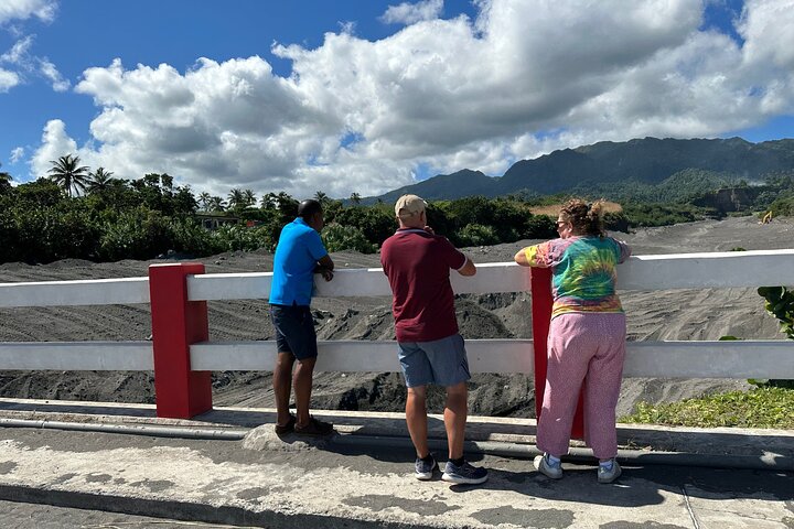 Owia Salt Pond Tour and Black Point Tunnel with Topdawg Taxi and Tours - Image 4