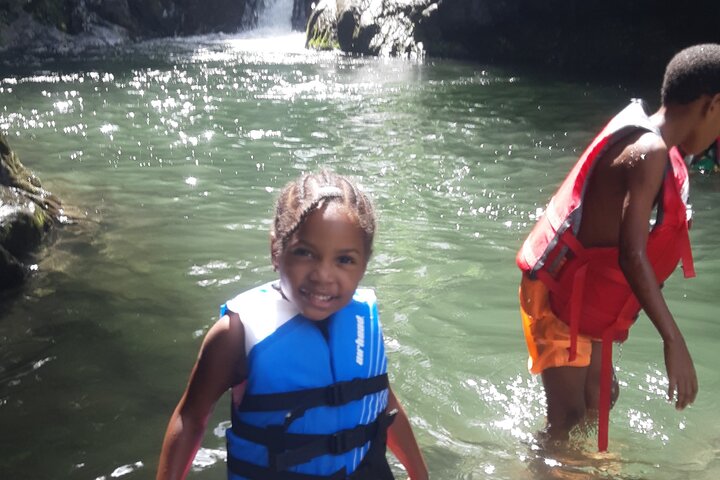 Siteseeing with Cass-Land Adventures in St. Vincent - Image 5