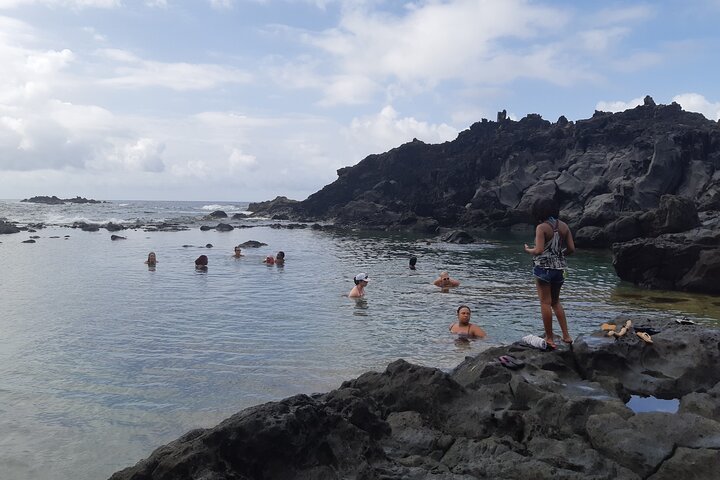 Siteseeing with Cass-Land Adventures in St. Vincent - Image 3