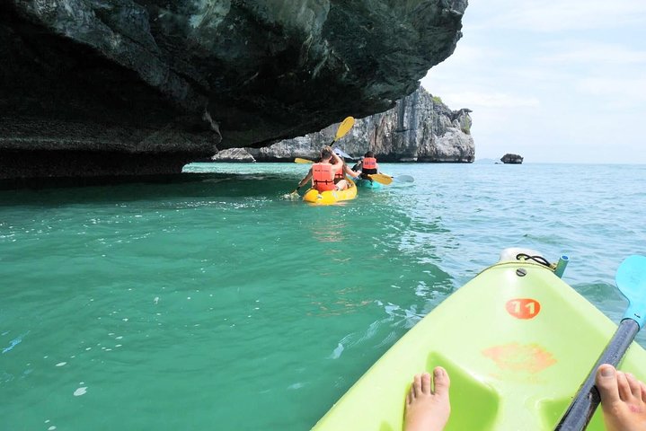 Blue Stars Kayaking Adventure in Angthong Marine Park - Image 5