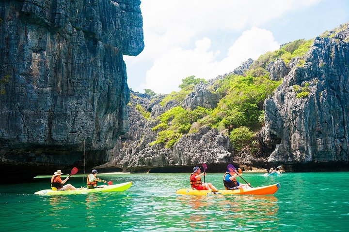 Blue Stars Kayaking Adventure in Angthong Marine Park - Image 1