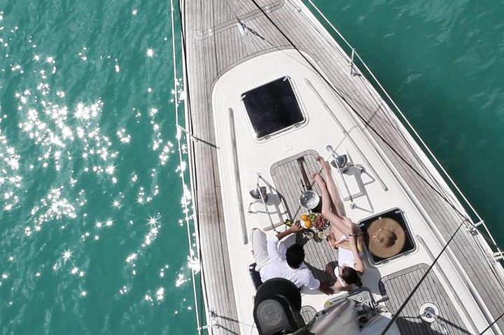 Experience 42 Islands Hopping 2 Days 1 Night Ang Thong Marine Park - Image 2