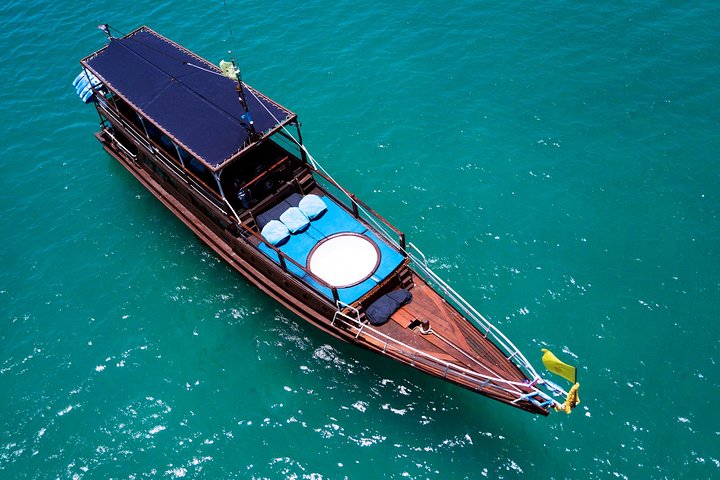 Private Half-Day Blue Dragon Yacht for Snorkeling Koh Tan & Visit Pig Island - Image 1
