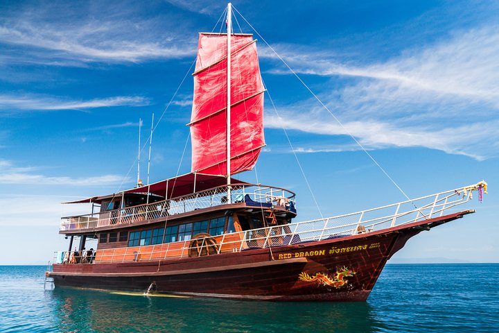  Private Half-Day Red Dragon Yacht for Snorkeling Koh Tan & Visit Pig Island - Image 1