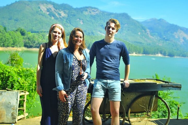 5-Days Private Kerala Tour with Sightseeing Tickets - Image 1