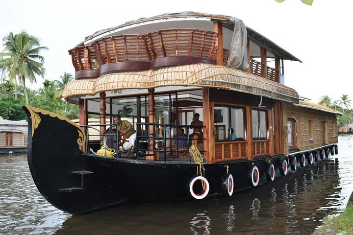 Celebrity Constellation Houseboat Day cruise at Backwaters - Image 2