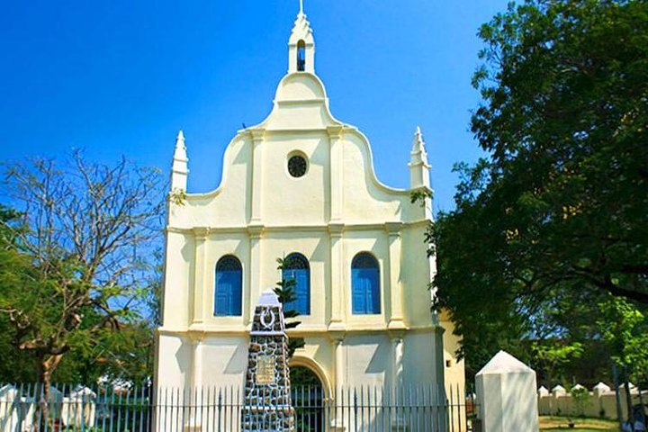 Cochin Heritage Tour With Alleppey Houseboat Cruise - Image 1