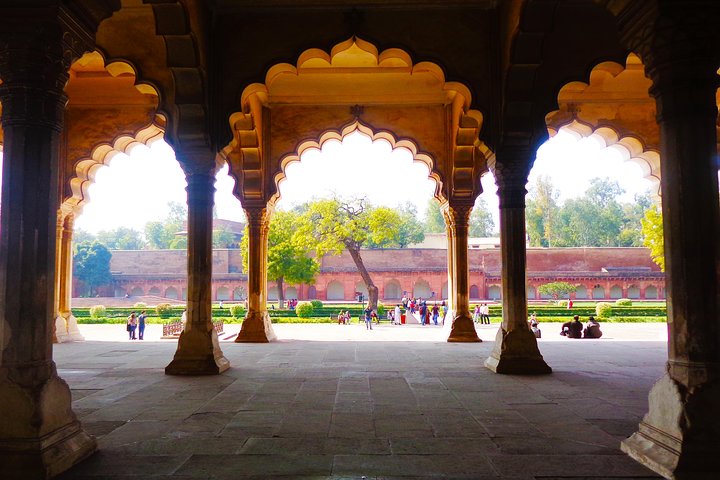 Day trip to Taj Mahal and Agra from Kochi with Return Flights - Image 5