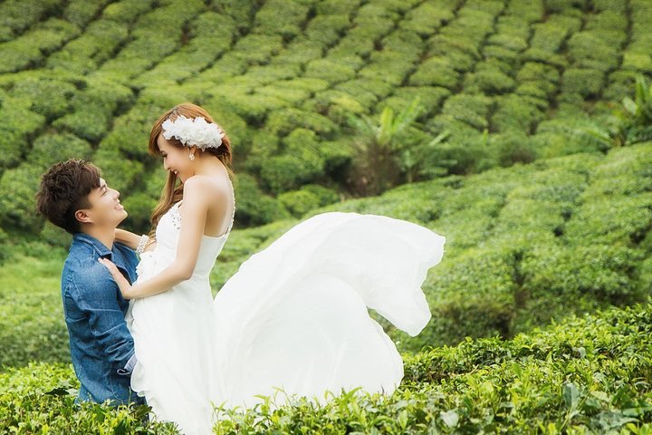 Kerala Honeymoon Special Package with Private Houseboat  - Image 1