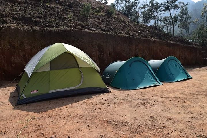 Kolukkumalai Trekking with Night stay in Tent - Image 4